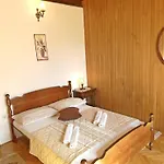 Radic - Affordable By The Apartment Trogir