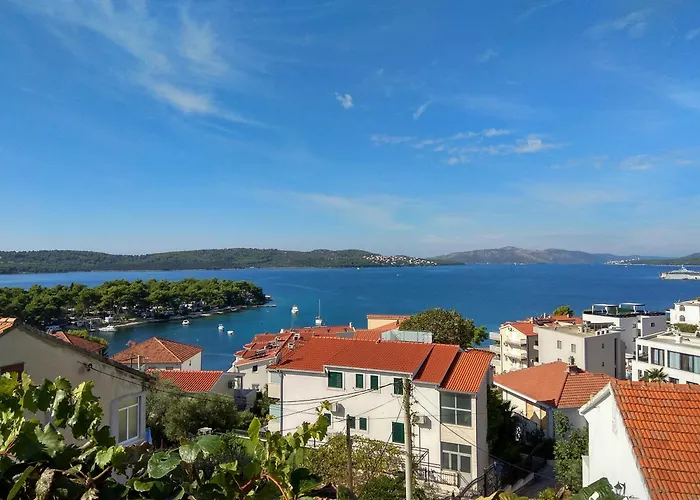 Apartman Radic - Affordable By The Trogir